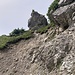 Eine der zwei seilversichterten Stellen am österreichischen Abstieg vom Galinakopf