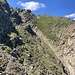 Gattunmandli Blick auf den ostseitigen Abstieg<br /><br />Nur die Passage der durchziehenden Geröllrunse ist etwas Anspruchsvoll/Heikel.