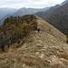 Daniele, sulla cresta ENE, sta per raggiungere il Pizzo di Corgella ([http://www.youtube.com/watch?v=qKEDbPWDMn8&layer_token=c7340192a5912fed  vedi video]).