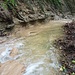 Sandsteinplatten über Mergel