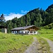 Putzeralm - links kleine Bergstation der Materialseilbahn