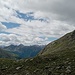 Die Dolomiten zeigen sich. Hier geht es dann runter in Richtung Gsieser Törl.