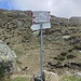 Wegweiser am Seeli östlich des Pizzo Nona