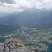 Am kleinen Gipfel. Tiefblick Richtung Cortina.