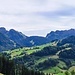 Nach Unter Schloh folgt anschliessend ein kurzes Stück Singletrail, <br />danach rasante Abfahrt ...