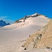 Il Corno Bianco e il ghiaccio del Mandrone visti da poco sotto il Passo Brizio.