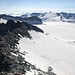 Il Pian di Neve e la cresta E visti dall'attacco della cresta.