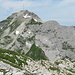 Säntis. Die weisse Wand rechts davon heisst "Wisswand". "Grauwand" könnte auch passend sein.