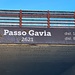 <b>Alle 7:15 monto in sella e inizio la salita, dopo aver scattato una foto sotto l’arco con la scritta Passo Gavia (2621 m), dist. 13,25 km, disl. 883 m. </b>