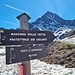 <b>Su una collinetta nei pressi del passo è stata posata la statua della “Madonna delle vette”, protettrice dei ciclisti. </b>
