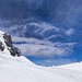 Mönchsjochhütte mit Schneetreiben