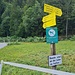 zweiter Wegweiser, schwarzer Punkt