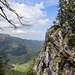 an der Scharte blickt man erstmals nach Norden