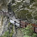 hier die eindrücklichen Arbeiten unserer Vorfahren: die Passage der Grand Bisse d'Ayent...