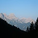 Die Berge um Sappada erstrahlen im ersten Sonnenlicht.