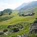 il bellissimo villaggetto di Grevasalvas ed in fondo Blaunca