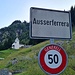<b>Alle 7:35 monto in sella alla mia e-mtb e mi avvio sulla strada forestale per Cresta, che inizia poco sotto la chiesetta riformata. </b>