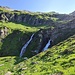 <b>Devo ora entrare  nella gola del’Aua da Mulegn. Il sentiero supera il gradino con alcuni tornanti, quindi mi immette nell’ampia piana dell’Alp Mos (2245 m).</b>