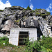 Entrée d'un des tunnels permettant l'accès à la conduite forcée Dixence-Sion.