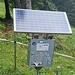 Solarbetriebener Viehhüter (Batterie?) Marke Patura am breiten Elektrozaunband