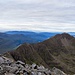 Blick voran zum Westgipfel, im Vordergrund der steilere Gratabschnitt