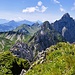 Nach einer ausgiebigen Rast gings auf dem gleichen Weg runter zum markierten Wanderweg ...