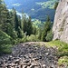Unangenehme, instabile Geröllhalde, Wegspuren.