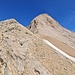 <b>Sopra la mia testa si eleva la maestosa piramide della Pizzetta Sud del Corno Gries (2919 m). </b>