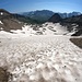 <b>Con il passare dei minuti, la neve si addolcisce leggermente, ciò che mi permette di scendere dal ripidissimo versante senza rischiare la scivolata. </b>