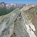 Kristallspitzl, Grünes und Gelbes Köpfl, Zollspitze; im Hintergrund Großer Muntanitz, Grauer Schimmel, Luckenkogel und Äußerer Knappentröger.