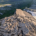 Blick vom Henglihorn zum Hengliboden, wo sich die Bartgeierstation befindet.