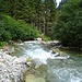 Erste Pause am Bach.