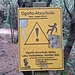 Warnschild vor dem Schlussaufstieg zur Klippe