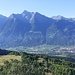 Panorama sul percorso: Blavy - Praperiaz, dal Gruppo Emilius alla Grivola.
