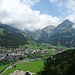 Tiefblick auf Engelberg bei der Seilbahnabfahrt