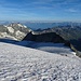 ...und dahinter im Norden sieht man bereits die Berner Alpen...