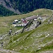 Tiefblick auf die Alp L'A Vieille mit den Ferien-Chalets