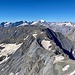Grandioses Panorama vom Hausstockgipfel. Zudem wird der weitere Routenverlauf via Chli Ruchi und weiter sichtbar.