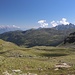 Schafalm, links Karwendel, rechts die Kalkkögel