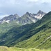 morgen wird es in den Sattel links vom Pizzo Cavagnöö (rechts im Bild) gehen