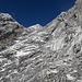 Anstieg durch Südostflanke nach links oben. Rechts vom Punkt 2.525 Meter werde ich aussteigen.