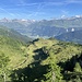 Rückblick zu den Alpgebäuden auf Garzonera und Richtung Gotthardpass