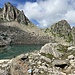 Lago di Cara, dahinter im Rückblick der erste Sattel, über den wir hierher kamen