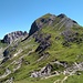 Nochmal der Kastenkopf. Links der erste Teil vom Nordgrat der Kälbelespitze. 