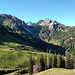 Links unten die Schienenhütte. 