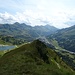 Tiefblick auf den Grünwaldkopf, ganz unten Obertauern...