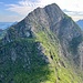 Nochmals die Querung. Super spannende Perspektive hier: der Felsen wirkt wie ein richtiger prominenter Gipfelaufbau, dabei ist das Mettentalhorn dahinter um einiges höher...