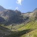 Im Mittelteil des Kraspestals