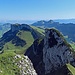 ein Rückblick bis zum Anfang der Tour, der Bergstation Alp Sigel und meinem zweiten Ziel, der Alp Sigel Gipfel