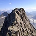 Der Grat zwischen Strahlhorn und Südgipfel des Strahlgrates ist teils schmal, aber nur I-II